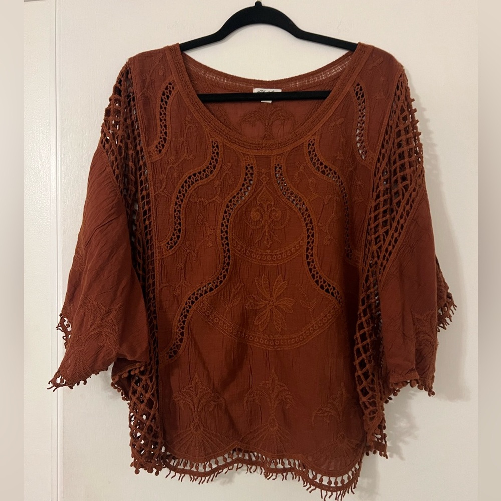 Gorgeous Ultra Pink brand Terracotta Lace Blouse size L
(X108)